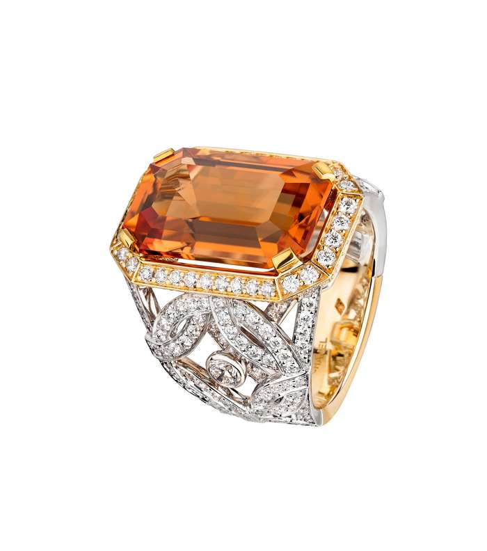 خاتم ماسي رائع من CHANEL