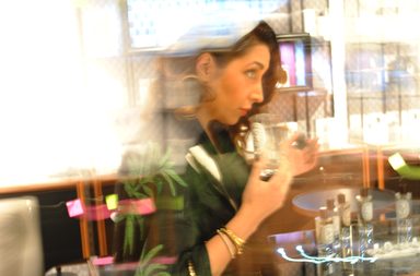 سيدة الأعمال مريم موصلي 