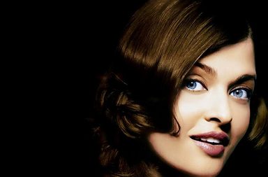 أشواريا راي بأجمل إطلالاتها