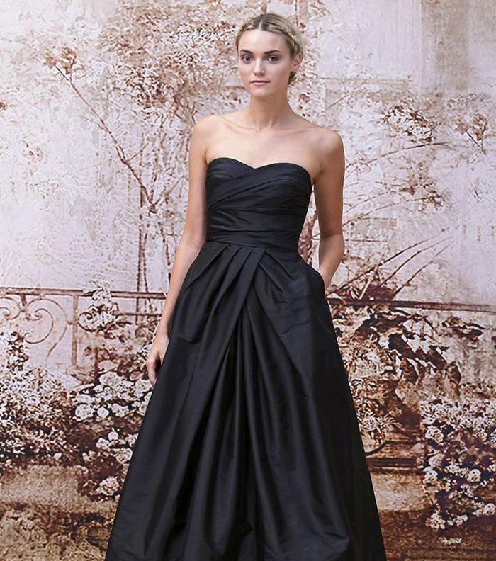 صور اجمل فساتين تخفي البطن والارداف