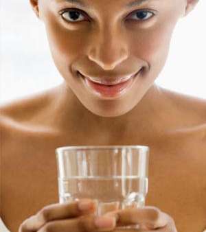 شفتيك تحتاج أيضاً المياه