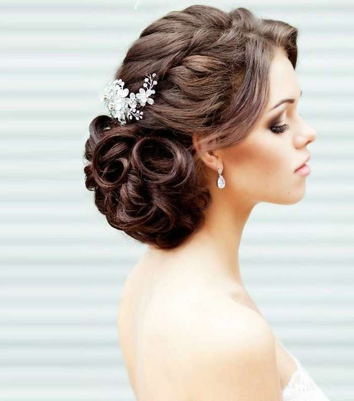 اختاري تسريحة سندريلا مع لمسة عصرية من هذه المجموعة