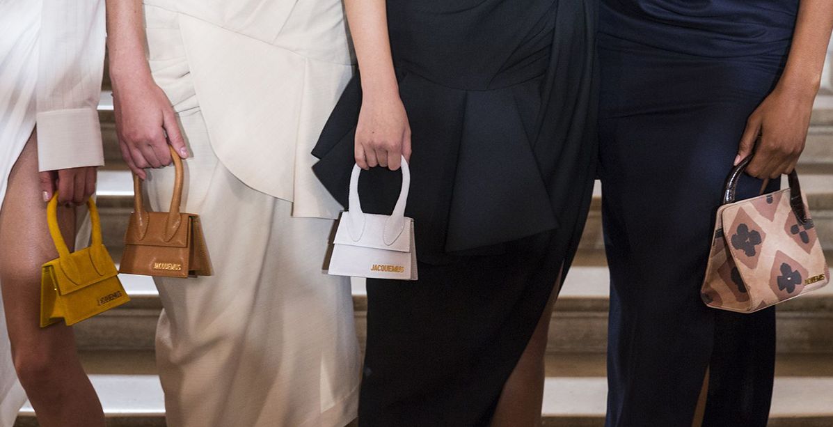 حقيبة Jacquemus الاصغر حجما في عالم الموضة