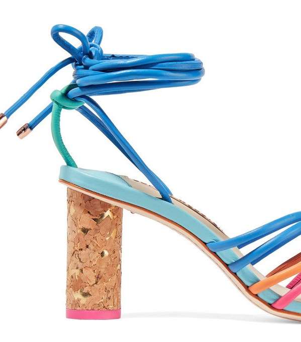 حذاء الصندل بالشرائط والكعب الخشبي من Sophia Webster بالوان قوس القزح