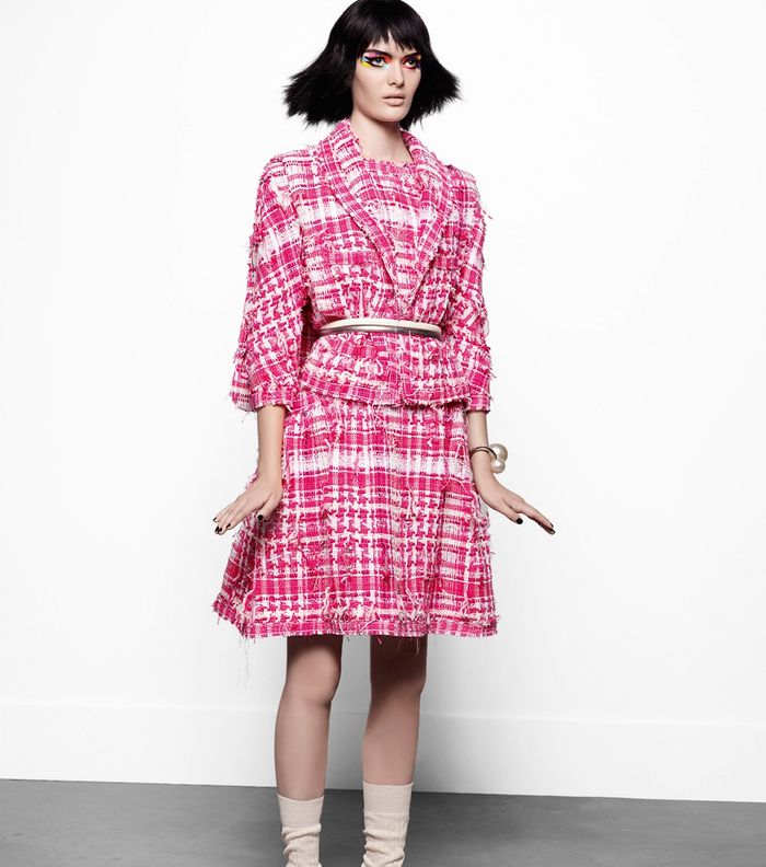 من Chanel، إليك هذه الأزياء المميّزة لصيف 2014