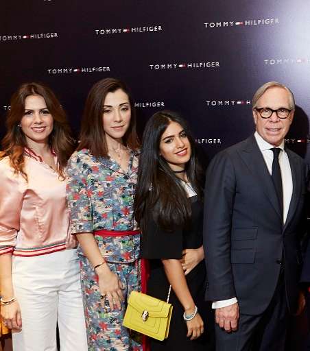 إليكِ تفاصيل زيارة Tommy Hilfiger لمتجر علامته في دبي