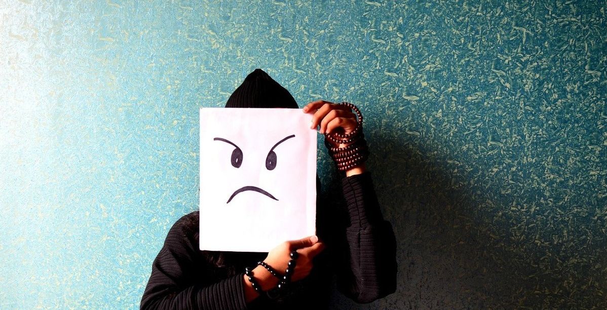 كيفية التعامل مع الشخصية الاكتئابية
