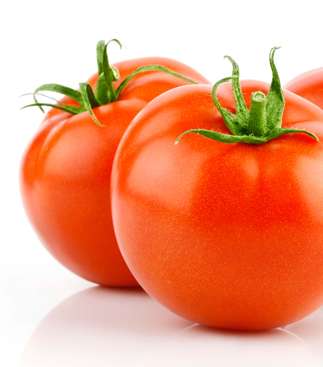 الطماطم... رفيقة البشرة المشرقة والصحيّة