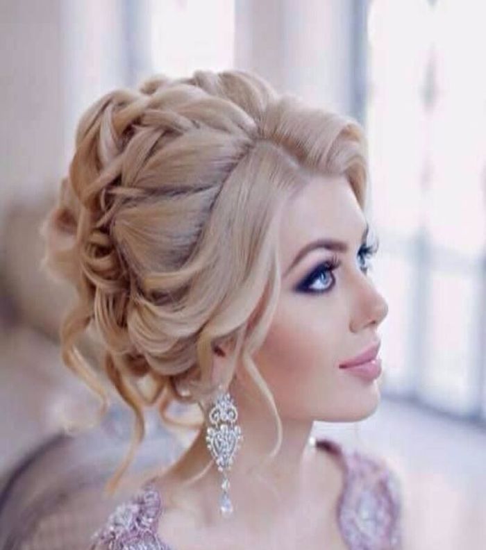 صور اجمل تسريحات شعر للمناسبات 2021