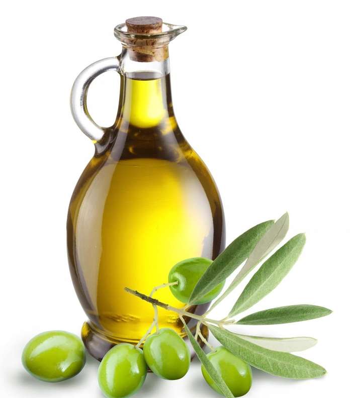 أهم زيوت لتكثيف الشعر