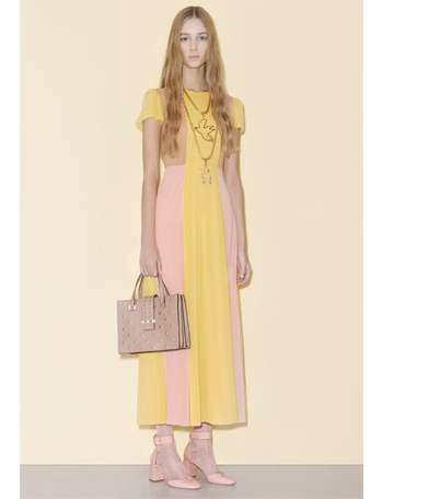 اكتشفي ازياء Red Valentino من مجموعة Pre Fall 2016