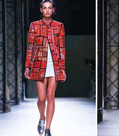 صور مجموعة ازياء Balenciaga لربيع وصيف 2015