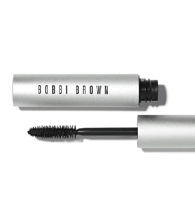 ماسكارا Smokey Eye Mascara من بوبي براون بتركيبتها السوداء تمنح تألق رموش مذهل