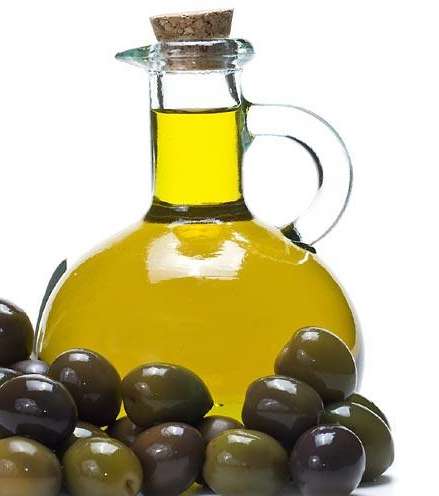 زيت الزيتون لمكافحة حبّ الشباب