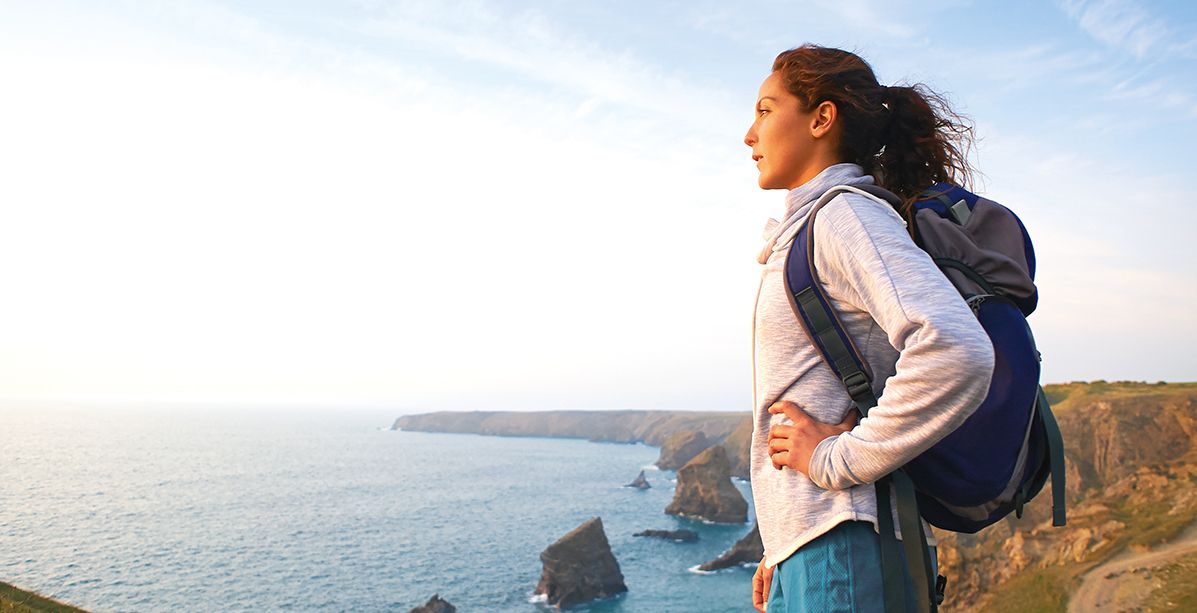 بين النظارات والعدسات اللاصقة.. من يفوز؟