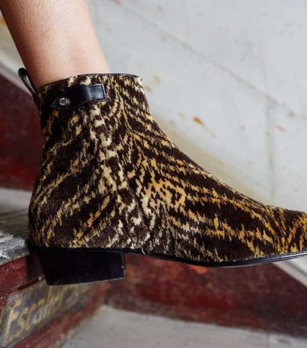 من مجموعة Pre Fall 2015، اليك حذاء لويس فويتون الكاحل المميز