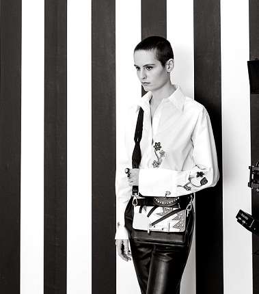 تعرفي على حقيبة DOUBLE T  من علامة Tod's