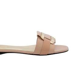 أجمل الإطلالات مع أحذية Roger Vivier الأنيقة