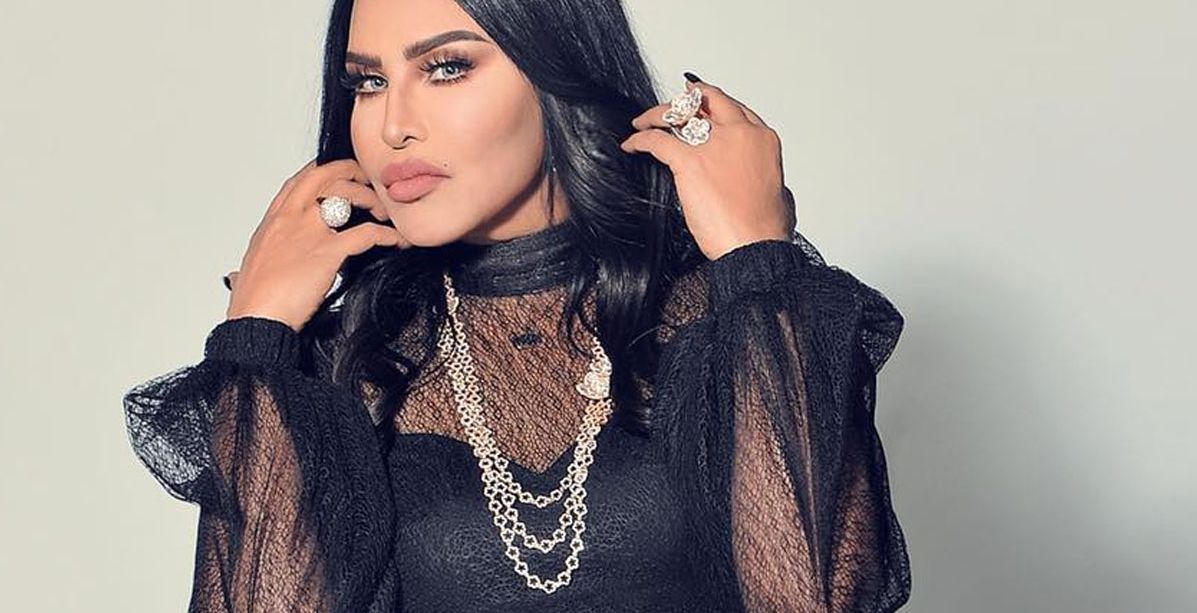 أحلام على خطى نادين نجيم بقصّة الشعر ونظاراتها تثير الجدل في The Voice