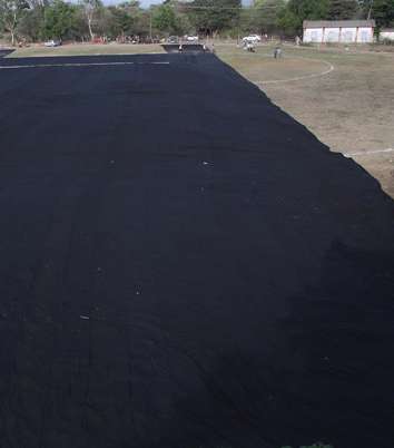 أكبر فستان في العالم (150 متر) في الهند