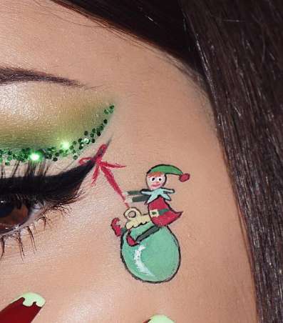 ايلاينر برسومات غريبة تناسب عطلة العيد بالصور