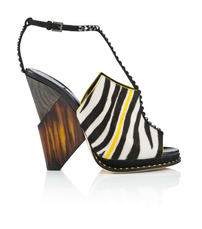 لاطلالة مميزة، اختاري احذية Jimmy Choo لربيع وصيف 2015