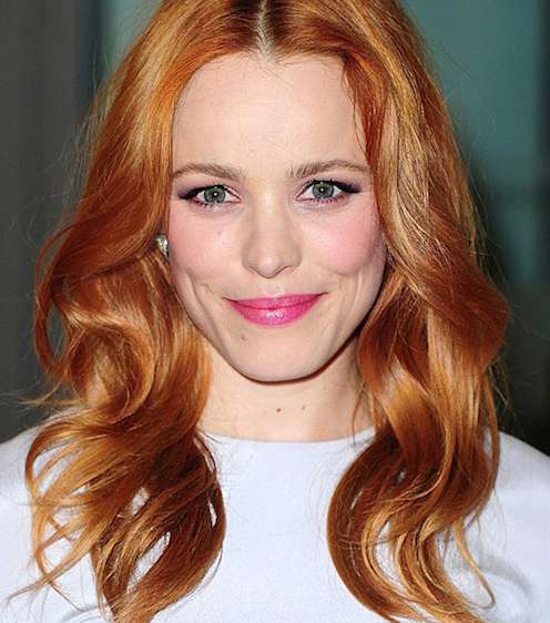 راشيل ماكآدامز...والأحمر الذي يليق بشعرها! 