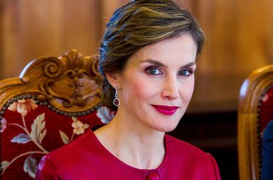 الملكة لايتيسيا من تاريخ زواجها حتى اليوم: عمليات تجميل كثيرة وتغيير كلي في الشكل