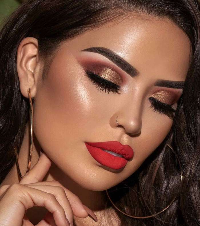 صور اجمل مكياج عيون 2021