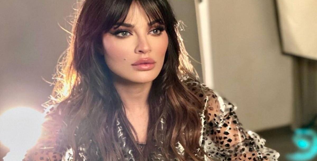 نادين نجيم قبل عمليات التجميل