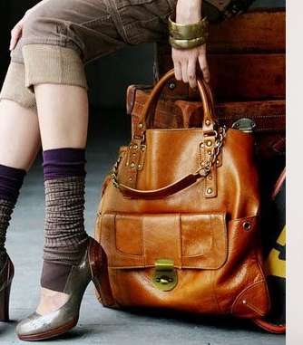 في شتاء 2013، ارتدي الجوارب مع الأحذية