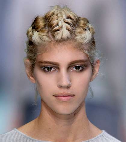 الضفائر الأفريقيّة مع Giorgio Armani 