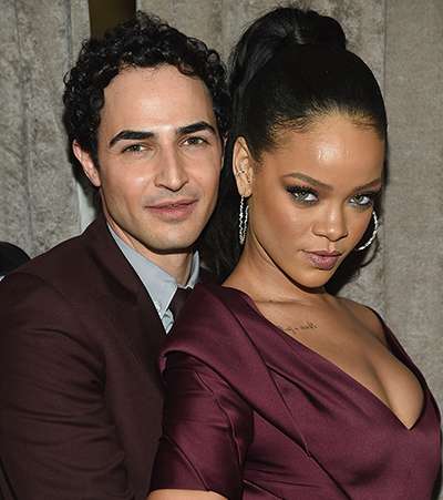 ريهانا إلى جانب المصمم Zac Posen 
