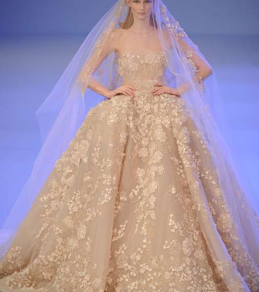 نرفع القبّعة من جديد لعروس إيلي صعب! 