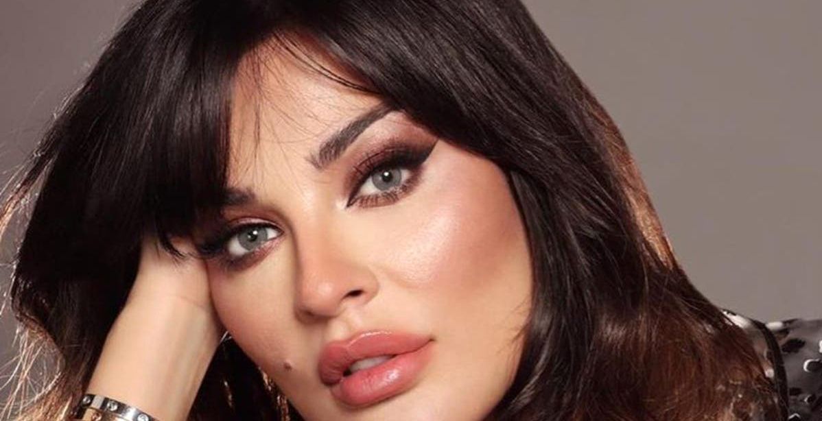 حيل مكياج سرية تبرز إطلالة نادين نجيم الطبيعية التي تبدو فيها من دون مكياج