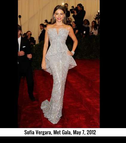 صوفيا فيرغارا تتألق بفستان من توقيع ماركيزا في حفل Met Gala 2012