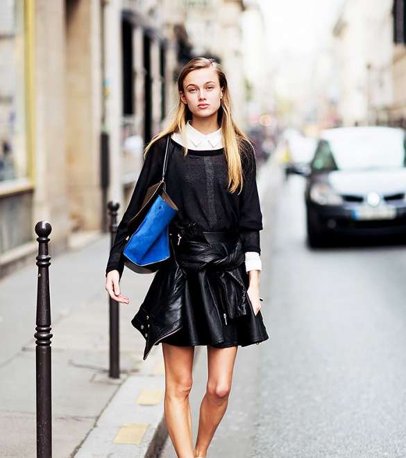 لاطلالة مميزة في صيف 2016، نسقي الاحذية الرياضية مع التنورة الجلدية القصيرة