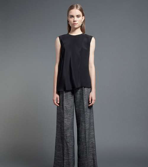 لاطلالة مميزة، اختاري ازياء شارل يوسف المميزة