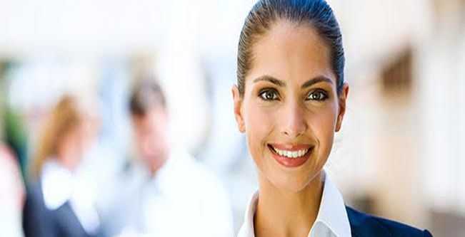 خطوات ماكياج المراة العاملة