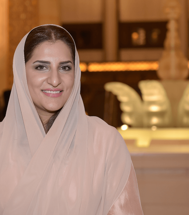 مصممة الأزياء أمل الرئيسي لعلامة دار الأسيل