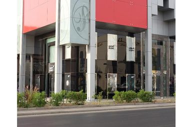 تعرفي على متجر Mont Blanc الجديد في جدة