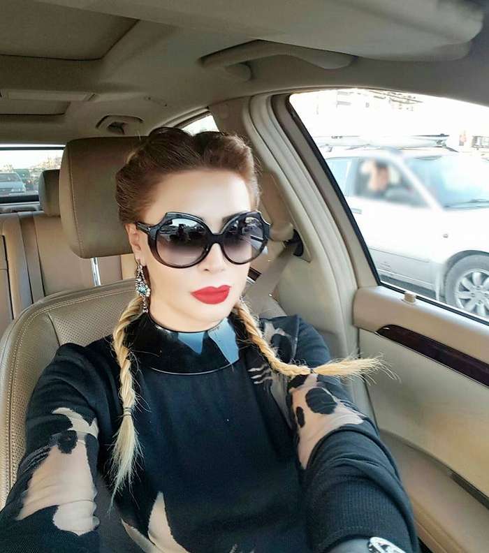 نوال الزغبي وتسريحة الضفيرة في صورة Selfie