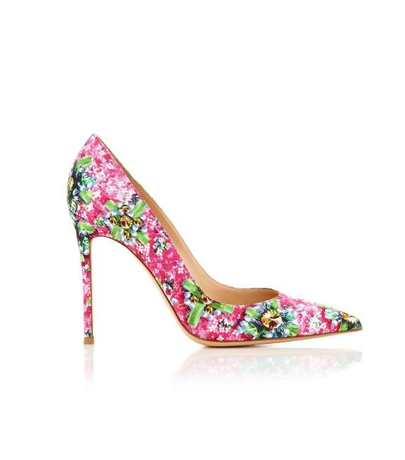 أجمل موديلات الأحذية المطبّعة بالأزهار من ماري كاترانتزو