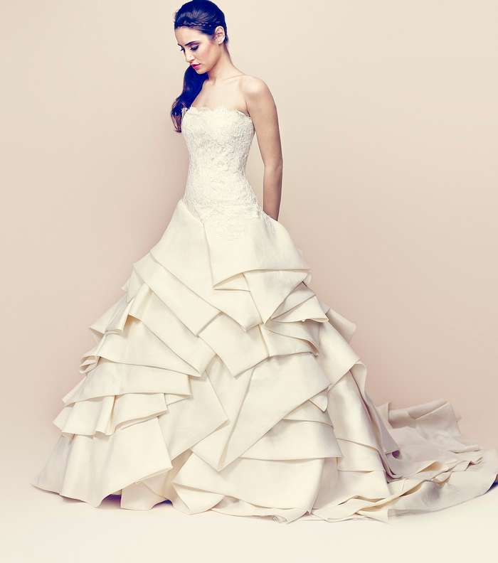 فستان زفاف رامي قاضي