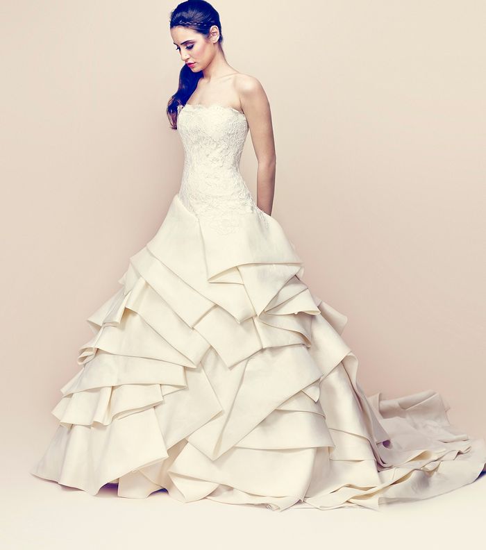 فستان زفاف رامي قاضي