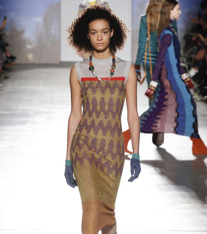 الفستان الصوفي متوسط الطول من Missoni لشتاء 2018ل