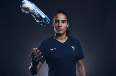 لاعبة منتخب فرنسا، أمل ماجري 