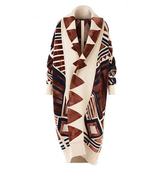 من أجمل القطغ من مجموعة بربري لشتاء 2015، Geometric Knit Blanket Coat