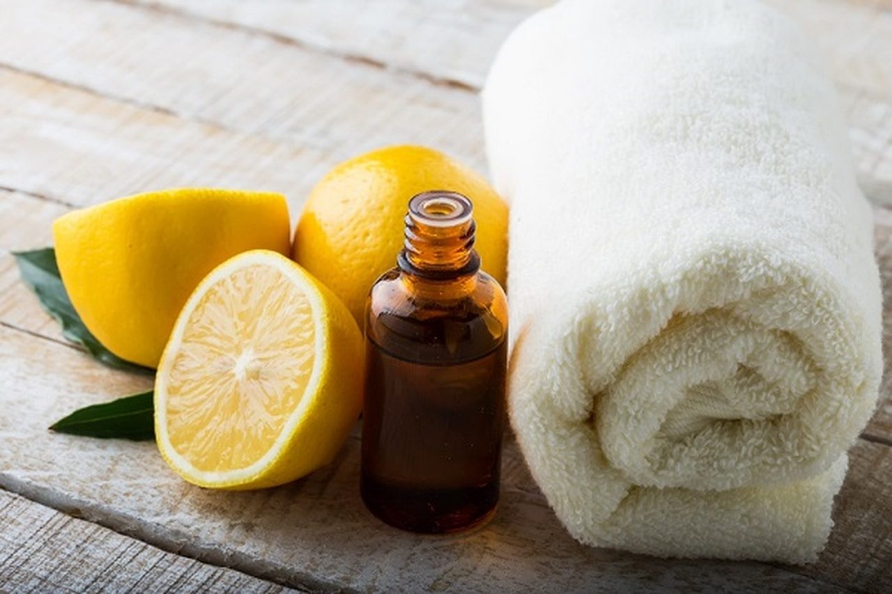 خلطات لتفتيح الجسم وتبييض الركب