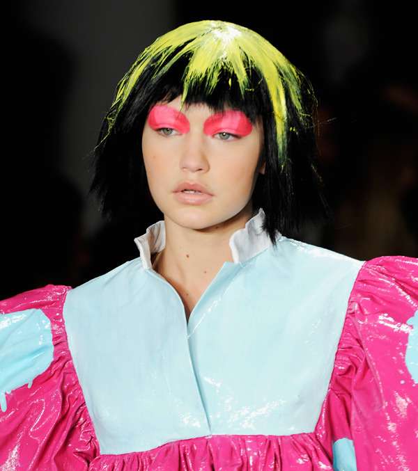 جرأة وجه المهرّج في عرض Jeremy Scott